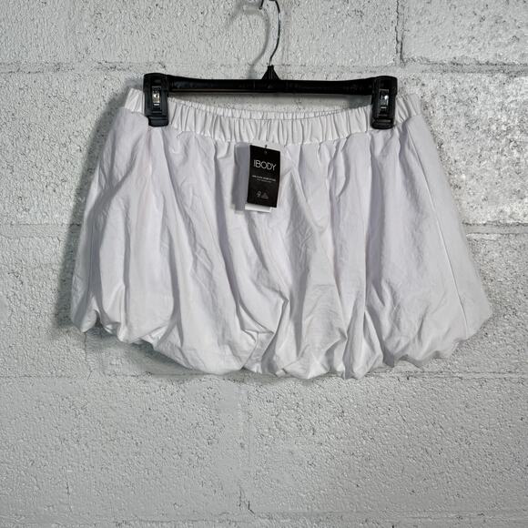Cotton on Women's Active Woven Bubble Skort - white small - Picture 1 of 8